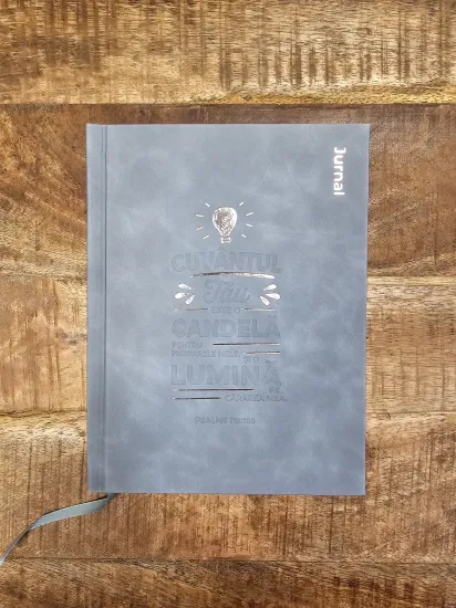 Jurnal - Cuvântul Tău este o candelă pentru picioarele mele și o lumină pe cărarea mea (Psalmii 119:105) Jurnal - Cuvântul Tău este o candelă pentru picioarele mele și o lumină pe cărarea mea (Psalmii 119:105)