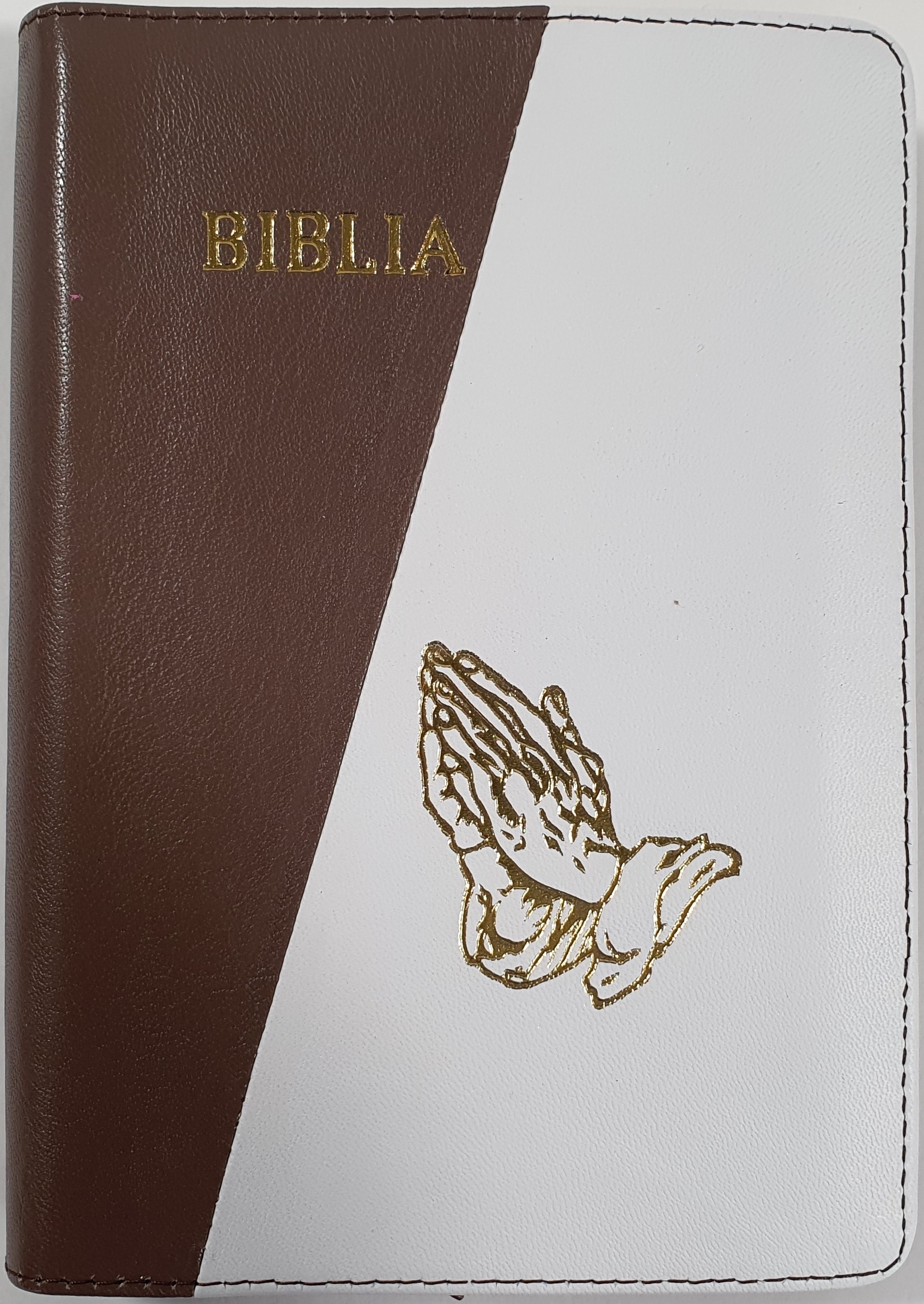 Biblia format mic, din piele, culoare maro cu alb, index, fermoar, margini argintii, simbolul maini in ruga, cuv. lui Isus in rosu [047 PFI]