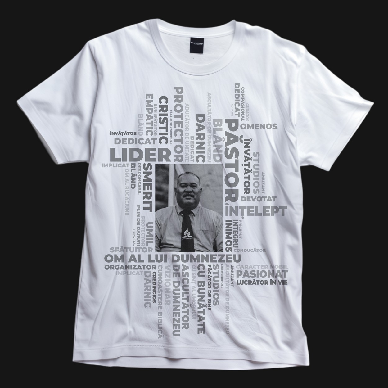 Tricou crestin personalizat cu poză pentru bărbați - Pastor Tricou crestin personalizat cu poză pentru bărbați - Pastor