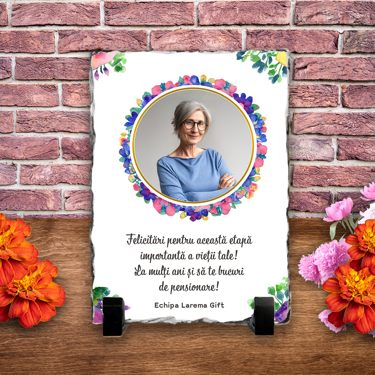 Placă ardezie personalizată cu poză și nume – Pensionare (Femeie)