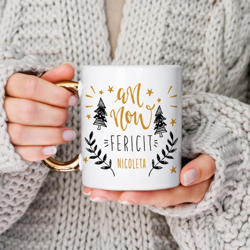 Cană cu mâner auriu personalizata cu nume - An nou fericit Cană cu mâner auriu personalizata cu nume - An nou fericit