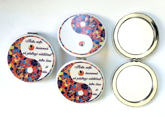 Oglinda de poseta - Arta vietii Oglinda de poseta - Arta vietii