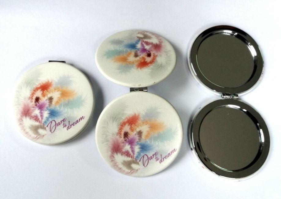 Oglinda de poseta - Dare to dream Oglinda de poseta - Dare to dream