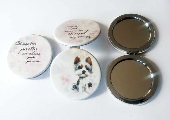 Oglinda de poseta - Cel mai bun prieten are adesea patru picioare Oglinda de poseta - Cel mai bun prieten are adesea patru picioare