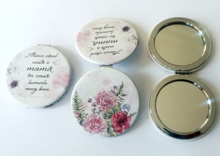 Oglinda de poseta - Atunci cand exista o mama Oglinda de poseta - Atunci cand exista o mama