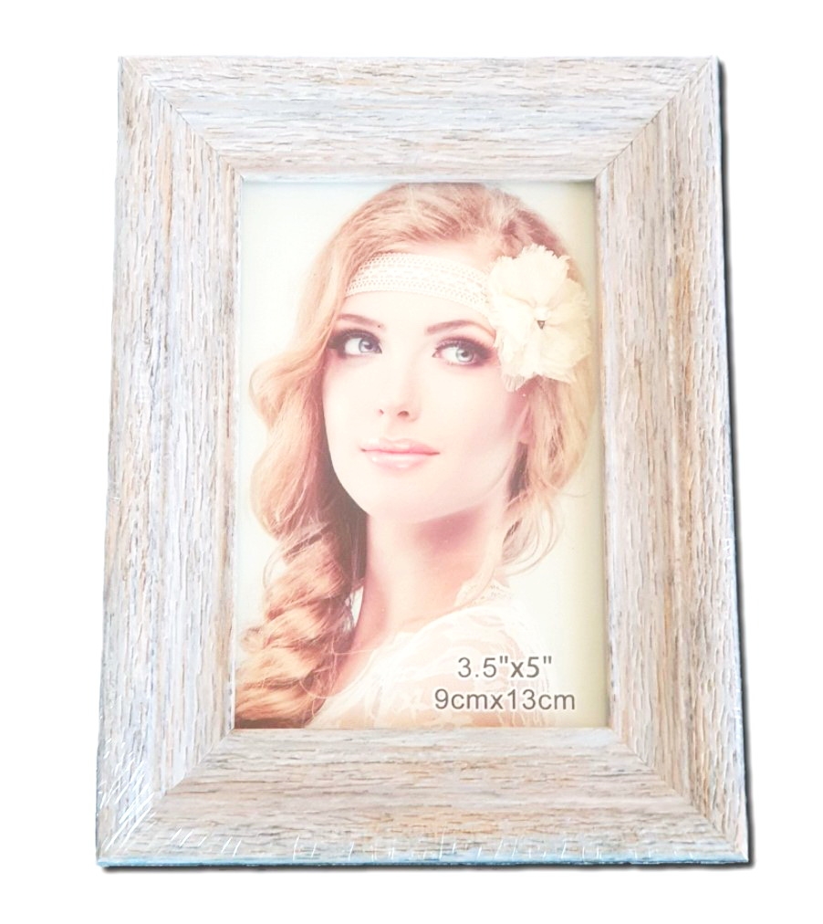 Rama foto pentru poza 9x13 cm Rama foto pentru poza 9x13 cm