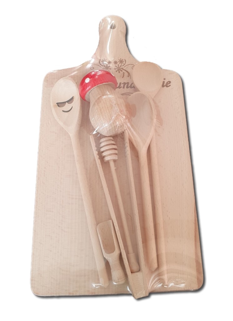 Set tocator gravat cu accesorii - Pentru cea mai buna sotie Set tocator gravat cu accesorii - Pentru cea mai buna sotie