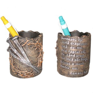 Suport de creioane: Dumnezeu Isi arata dragostea fata de noi - Romani 5:8 Suport de creioane: Dumnezeu Isi arata dragostea fata de noi - Romani 5:8