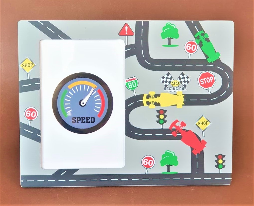 Rama foto din lemn, gri, Racing Car - 1 poza de 10x15cm Rama foto din lemn, gri, Racing Car - 1 poza de 10x15cm