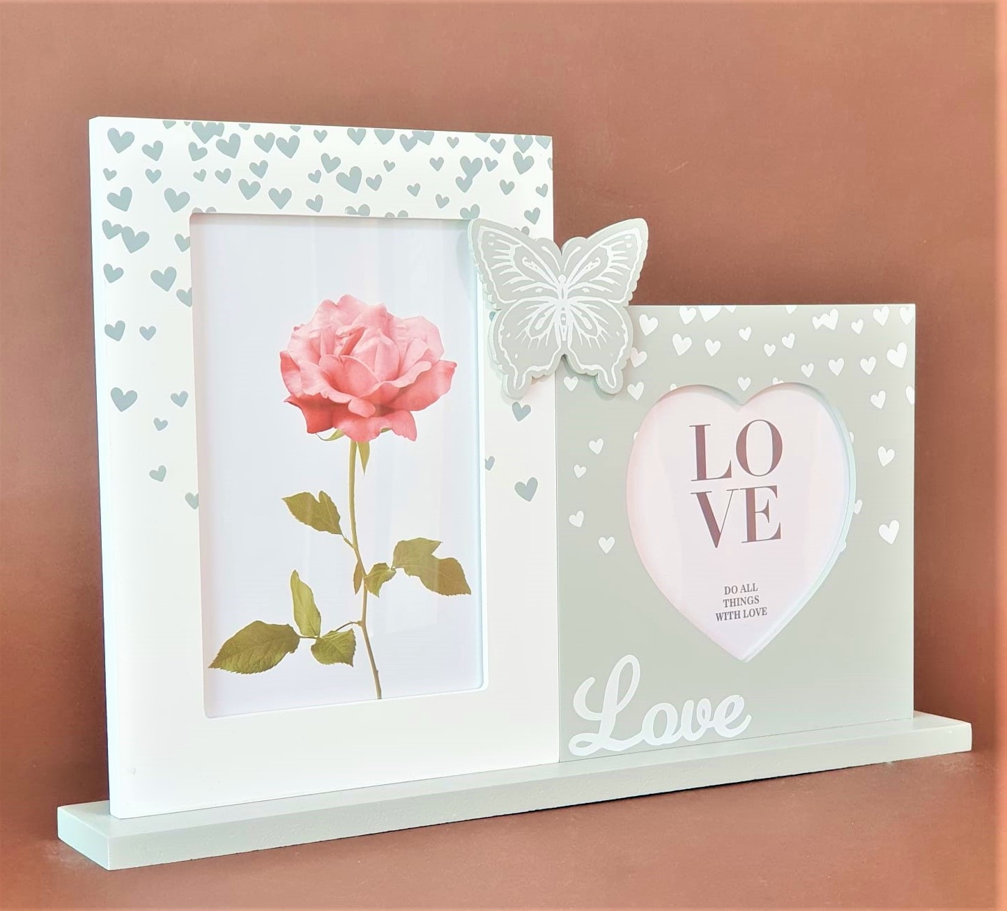 Rama foto lemn, alb-gri - LOVE - 2 poze (30x20cm) Rama foto lemn, alb-gri - LOVE - 2 poze (30x20cm)