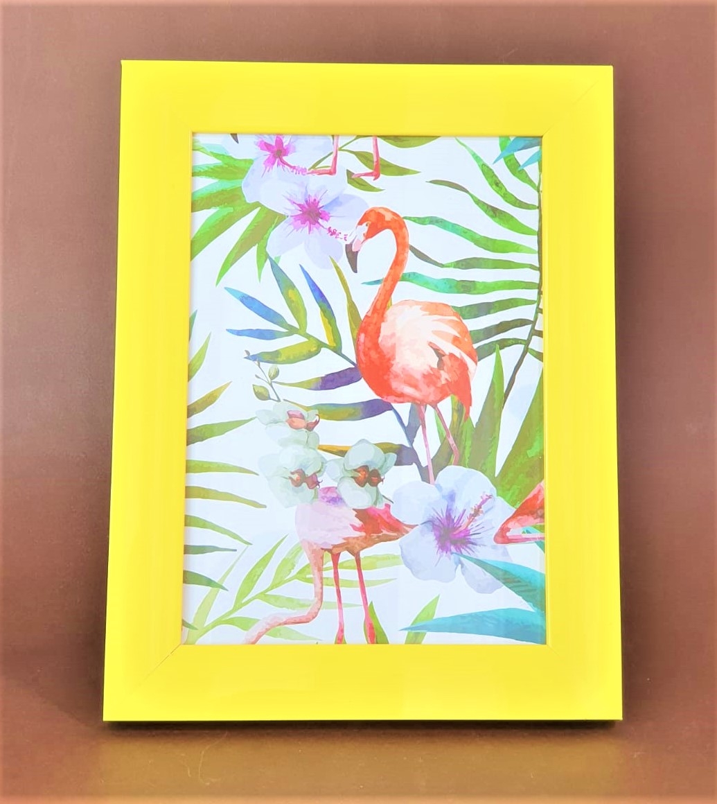 Rama foto, galben - 1 poza de 12x17cm Rama foto, galben - 1 poza de 12x17cm